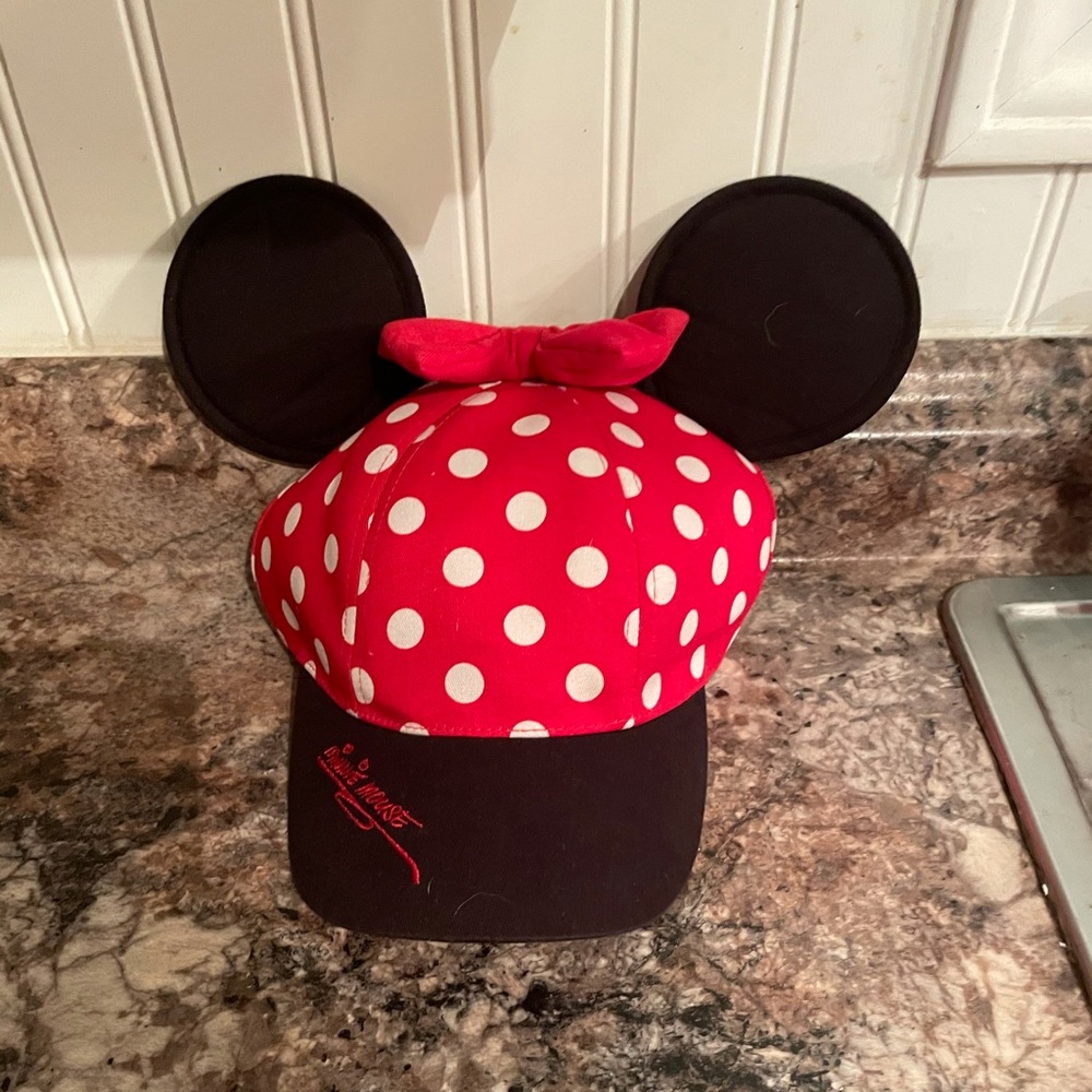 Youth - Walt Disney World Minnie Mouse hat in EUC